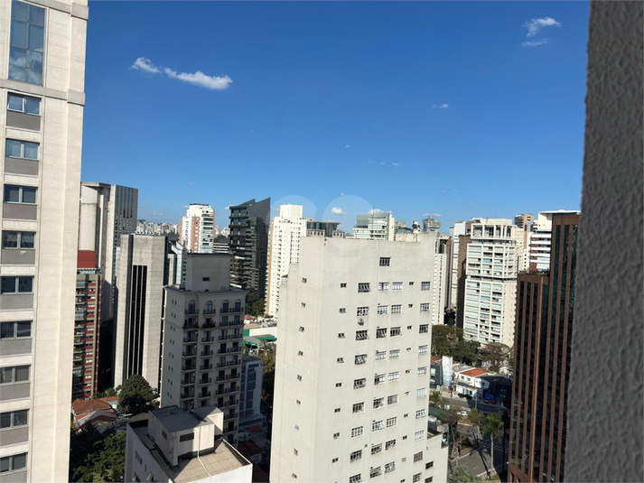 Foto REO742708