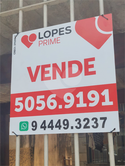 Foto REO743001