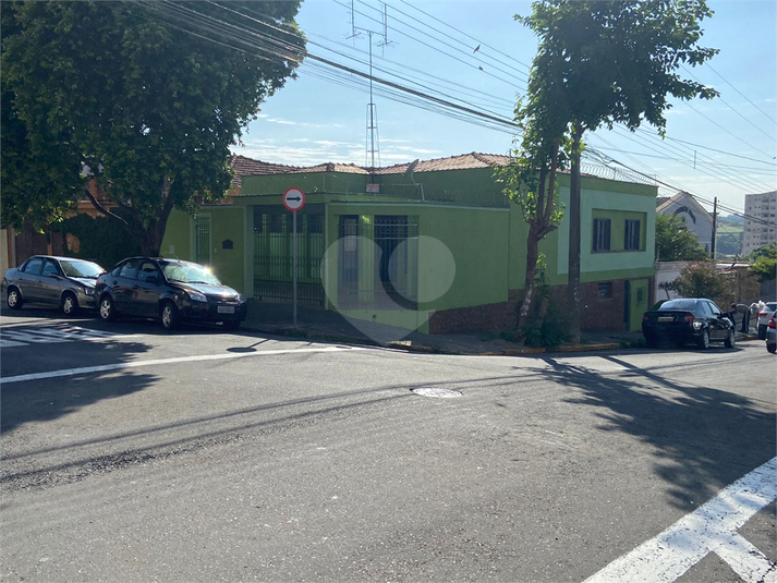 Foto REO743031