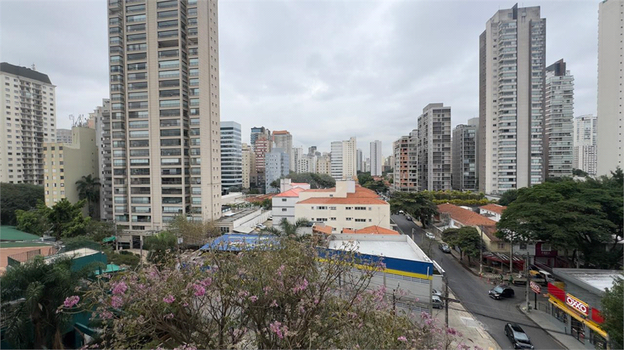 Foto REO743243
