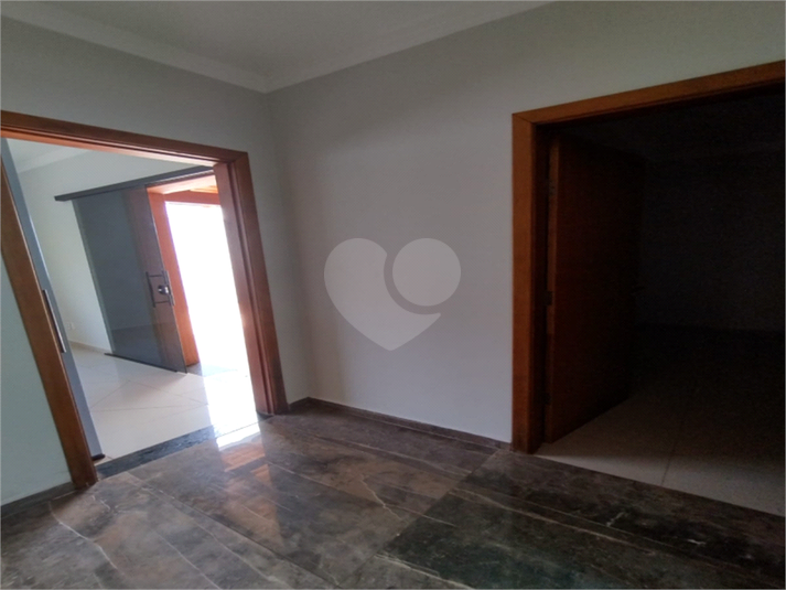 Foto REO743245