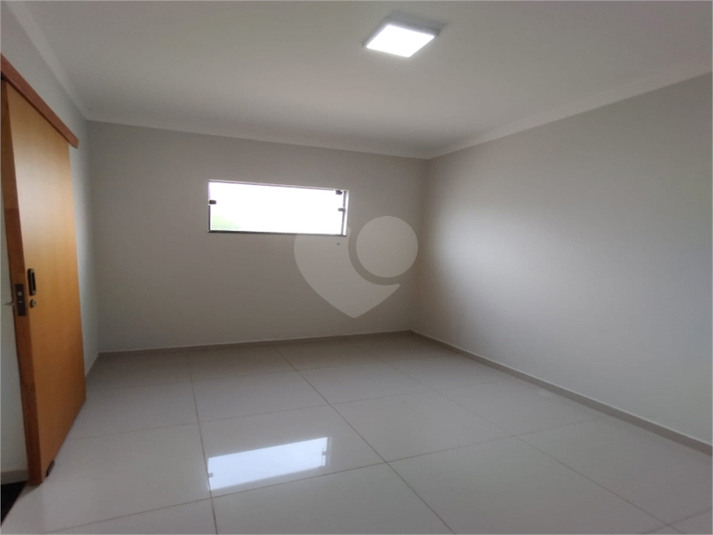 Foto REO743245
