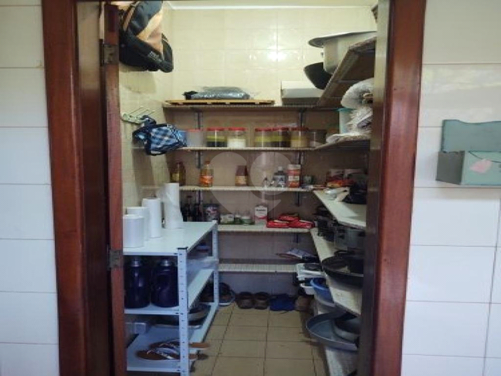 Foto REO743881