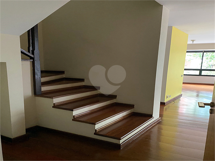 Foto REO746945