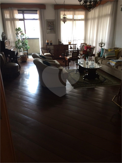 Foto REO748916