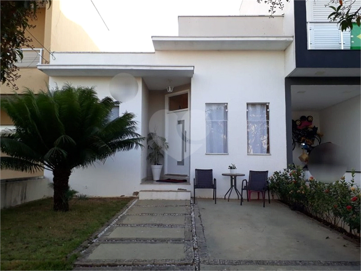 Foto REO749166