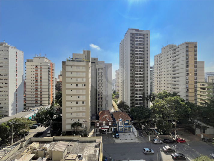 Foto REO749589