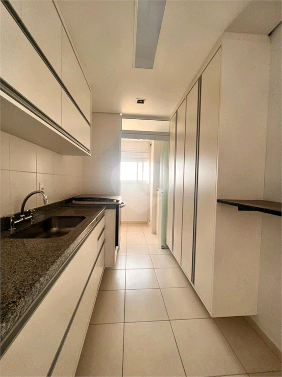 Venda Apartamento Taubaté Centro REO750864 6