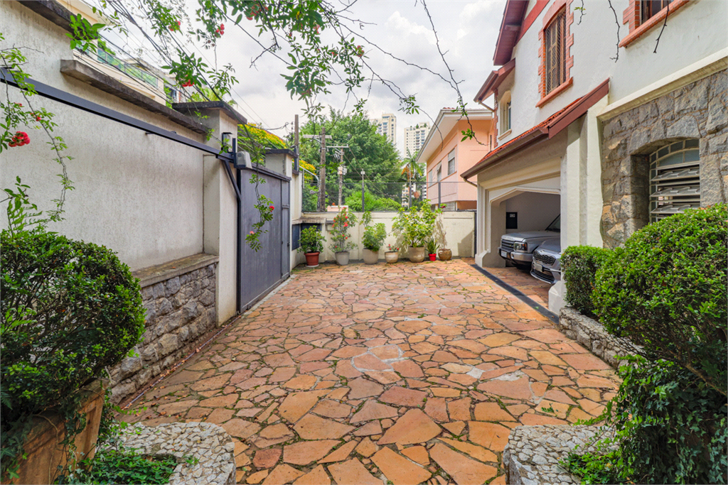 Venda Casa São Paulo Pacaembu REO750973 7