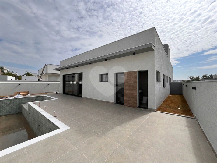 Foto REO753192