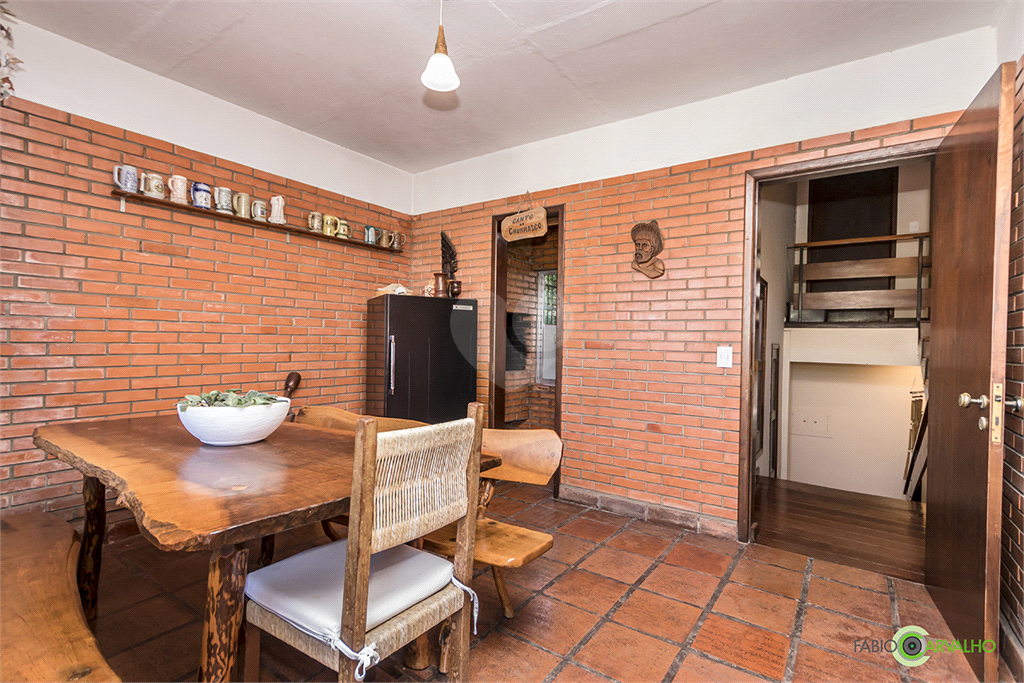 Venda Casa Porto Alegre Higienópolis REO753783 22