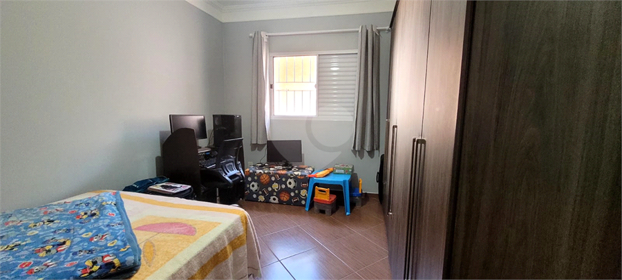 Foto REO753947