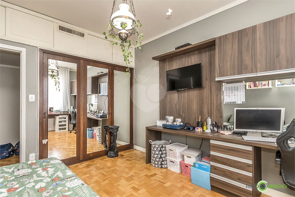 Venda Apartamento Porto Alegre Centro Histórico REO754370 17