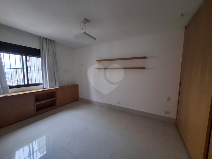 Venda Apartamento São Paulo Santana REO754712 13