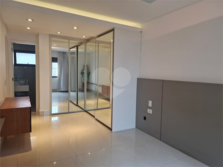 Venda Apartamento São Paulo Santana REO754712 19