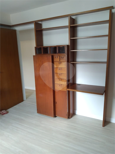 Foto REO756165