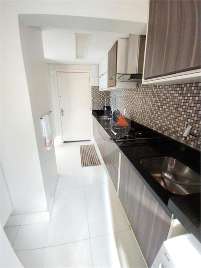 Venda Apartamento Porto Alegre Auxiliadora REO756656 25