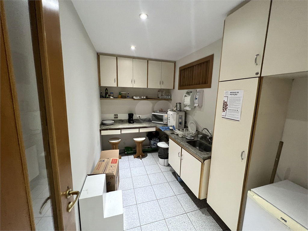 Venda Salas São Paulo Jardim Paulistano REO758318 37