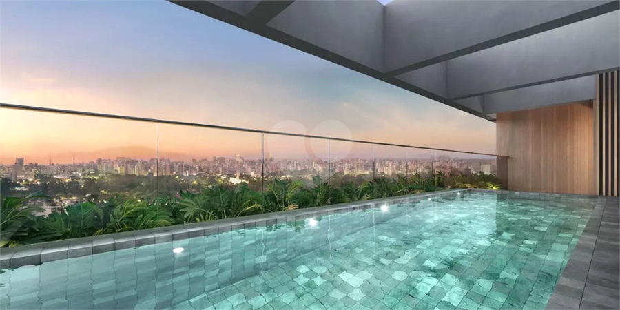 Piscina privativa na Cobertura