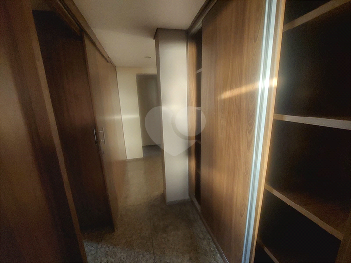 Foto REO760273