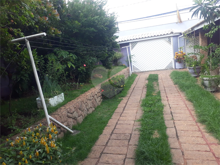 Foto REO761427