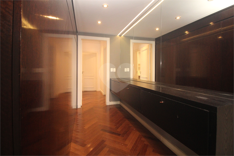 Foto REO761671