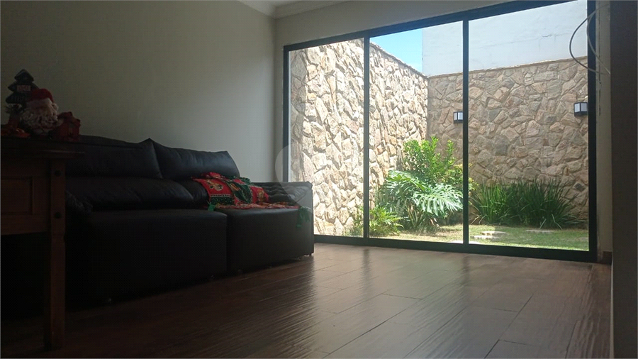Foto REO762960