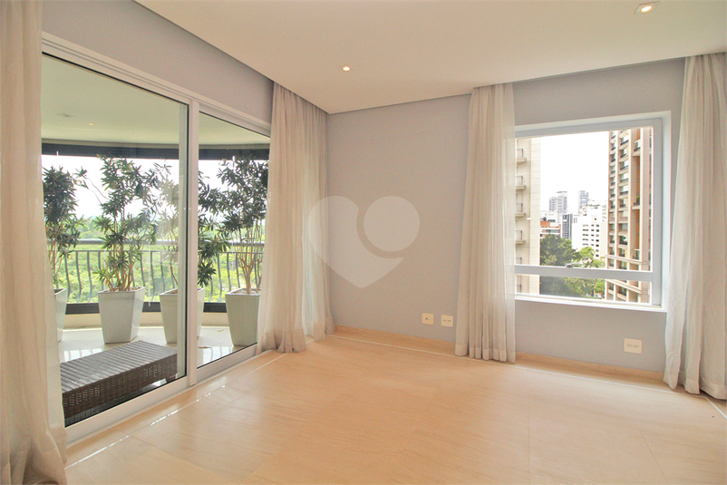 Foto REO763456