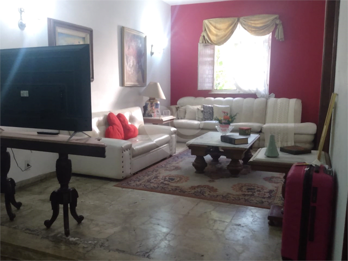 sala