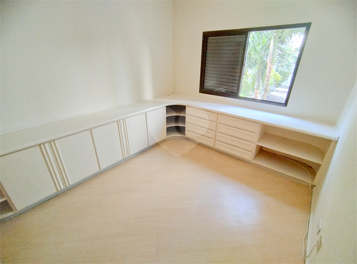 Foto REO765047