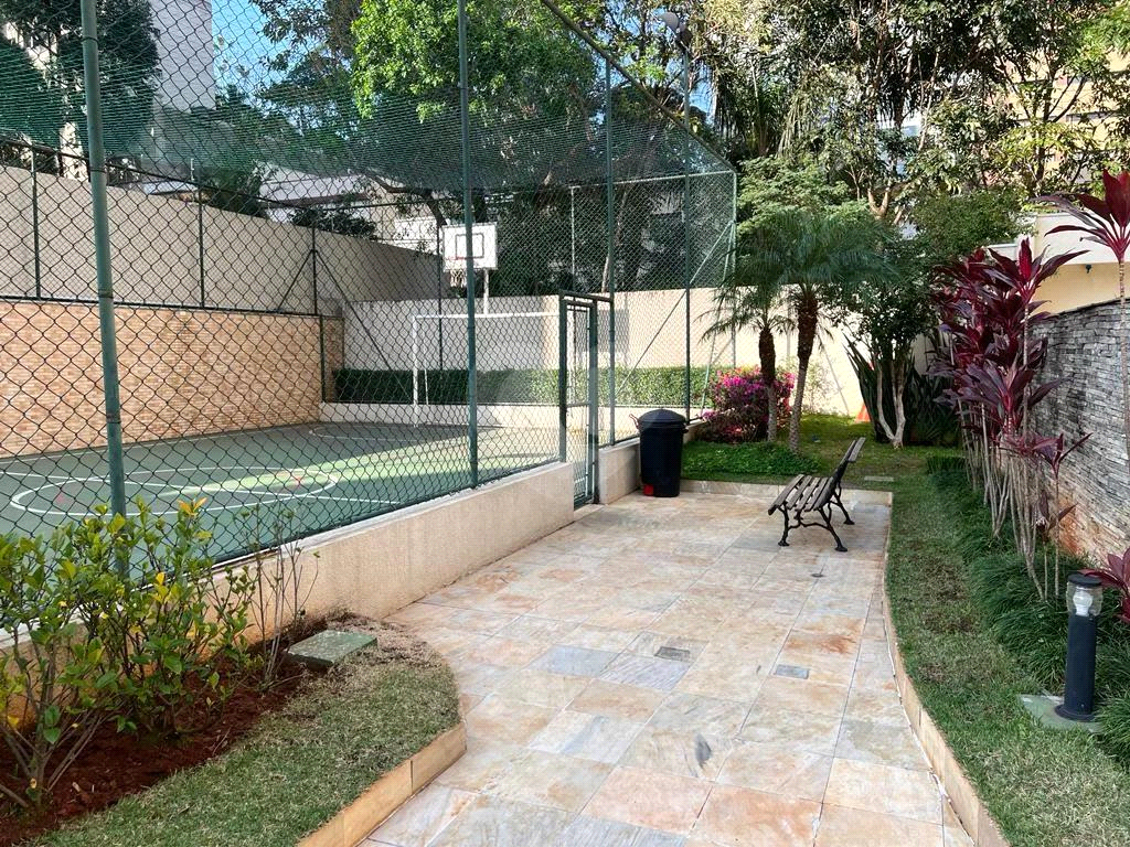 Venda Apartamento São Paulo Santana REO766234 11