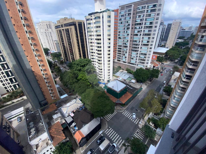 Foto REO768517
