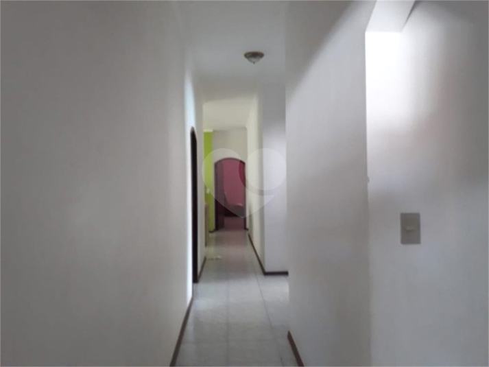 Foto REO771002