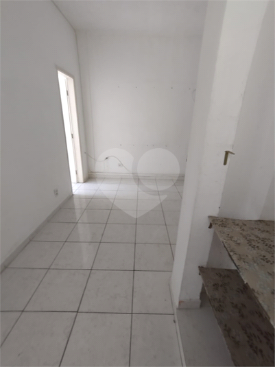 Venda Apartamento São Vicente Centro REO773338 4