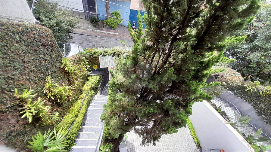 Vista Hall 