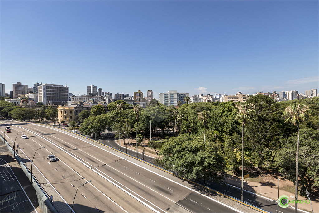 Venda Apartamento Porto Alegre Centro Histórico REO776460 25