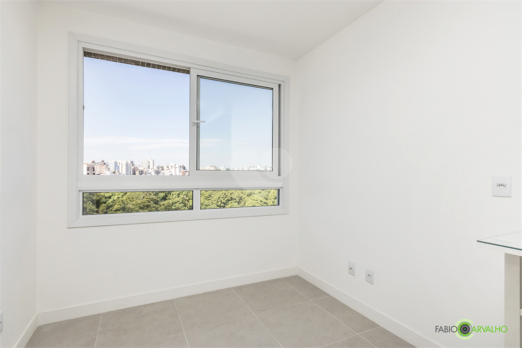 Venda Apartamento Porto Alegre Centro Histórico REO776473 4