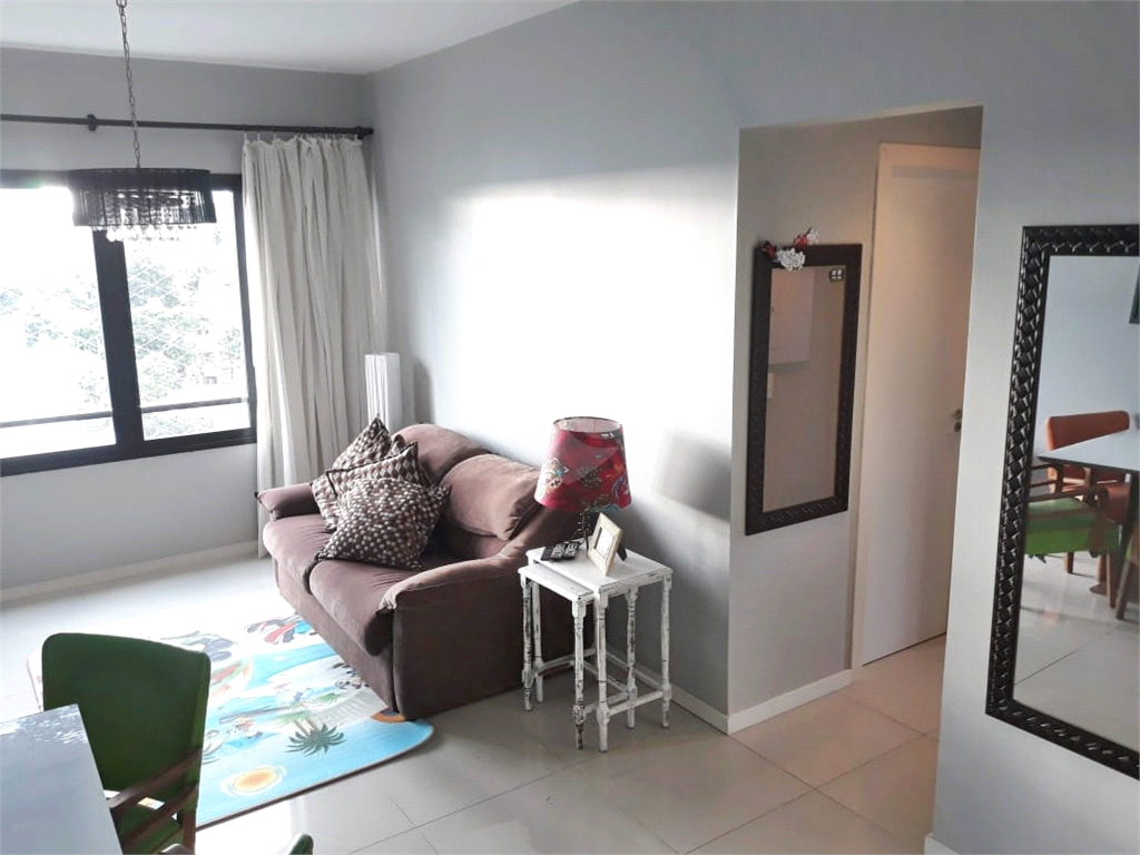 Venda Apartamento Porto Alegre Tristeza REO777573 3