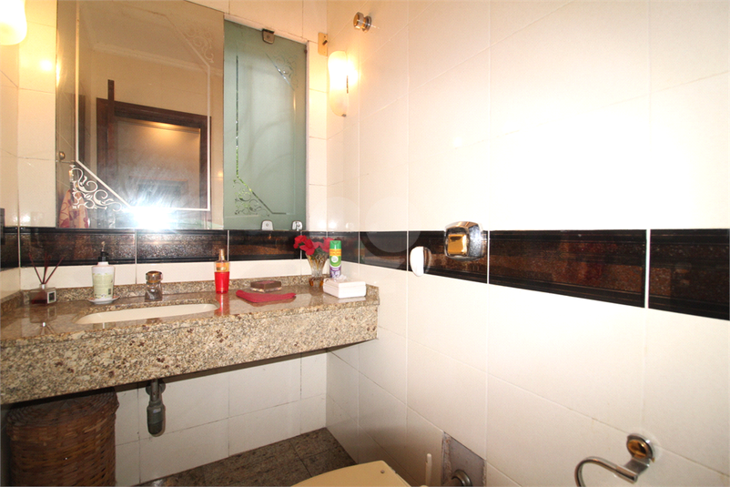 Foto REO778063