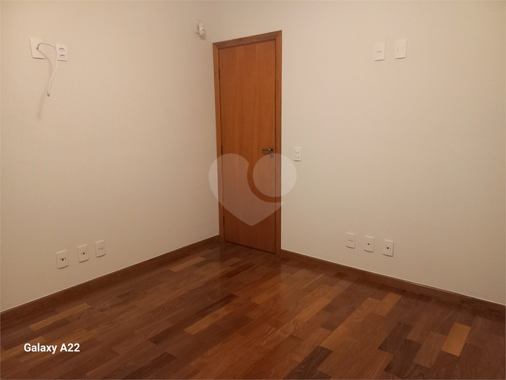 Foto REO778164