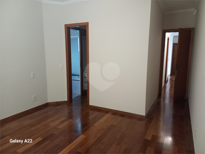 Foto REO778164