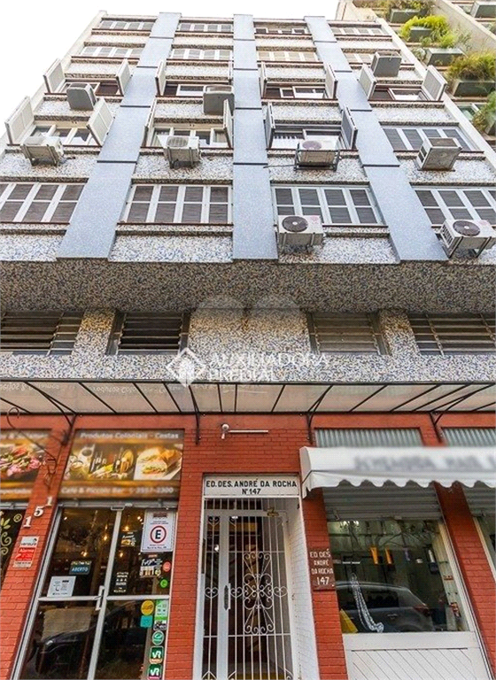 Venda Flat Porto Alegre Centro Histórico REO779688 7