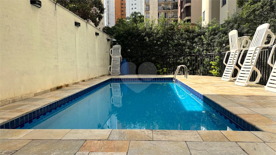 Foto REO780613