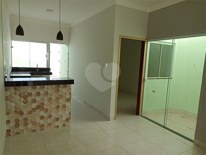 Vista sala dois ambientes para cozinha
