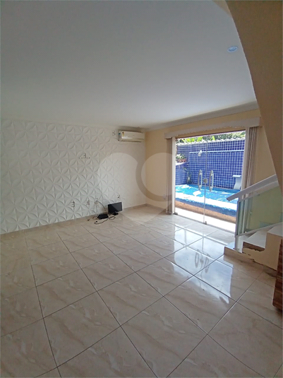 Foto REO784667