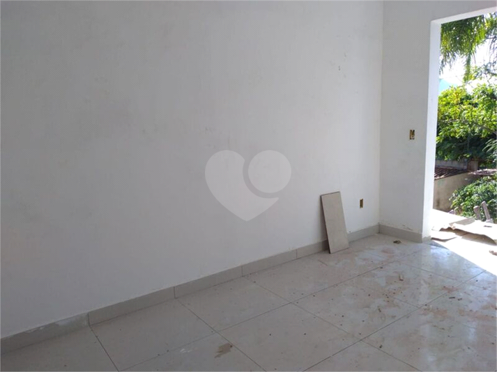 Foto REO786595