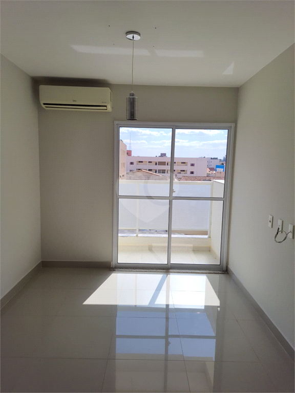 Venda Apartamento Uberlândia Umuarama REO787878 18