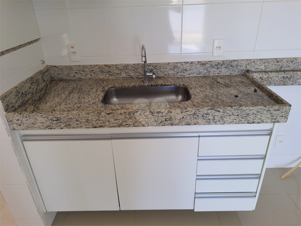 Venda Apartamento Uberlândia Umuarama REO787878 15