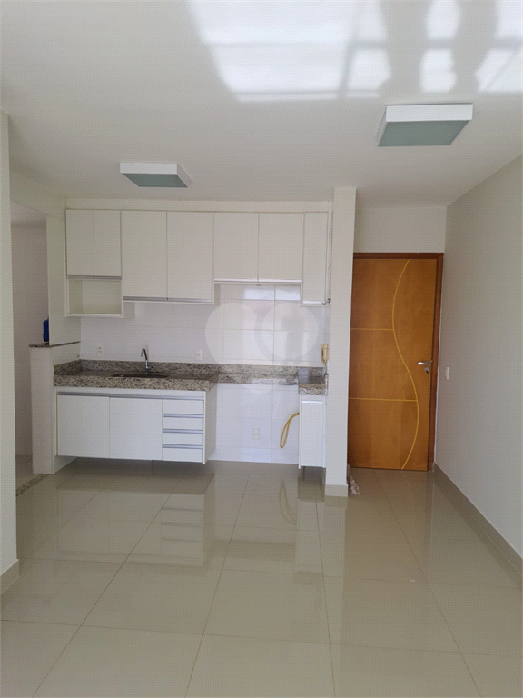 Venda Apartamento Uberlândia Umuarama REO787878 20