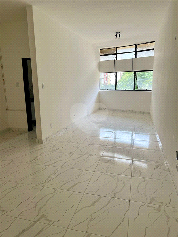 Venda Apartamento São Paulo República REO791549 16